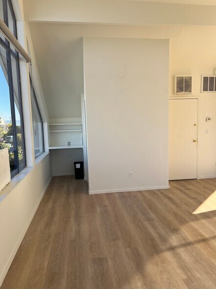 1001 Bridgeway, Sausalito, CA à louer - Photo de l’immeuble – Image 2 sur 16