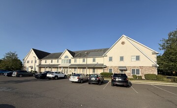 770 Newtown Yardley Rd, Newtown, PA à louer Photo intérieure– Image 2 sur 18
