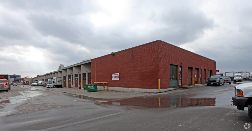 140 Milner Ave, Toronto, ON à louer - Photo de l’immeuble – Image 3 sur 13