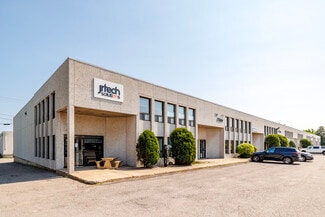 Plus de détails pour 2337-2365 Rue Guénette, Saint-Laurent, QC - Industriel/Logistique à vendre