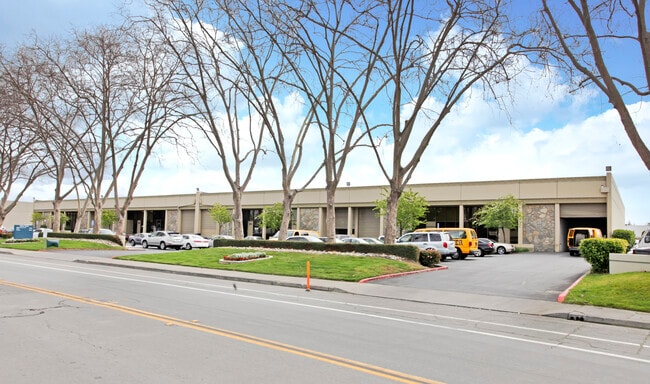 Plus de détails pour 2999-3057 Teagarden St, San Leandro, CA - Industriel/Logistique à louer