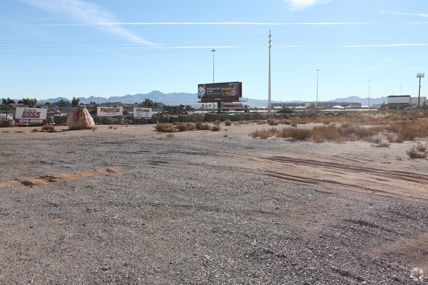 Wigwam Ave, Las Vegas, NV à vendre - Photo principale – Image 1 sur 2