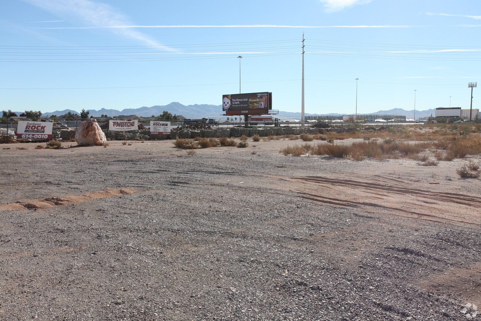 Wigwam Ave, Las Vegas, NV à vendre Photo principale– Image 1 sur 3