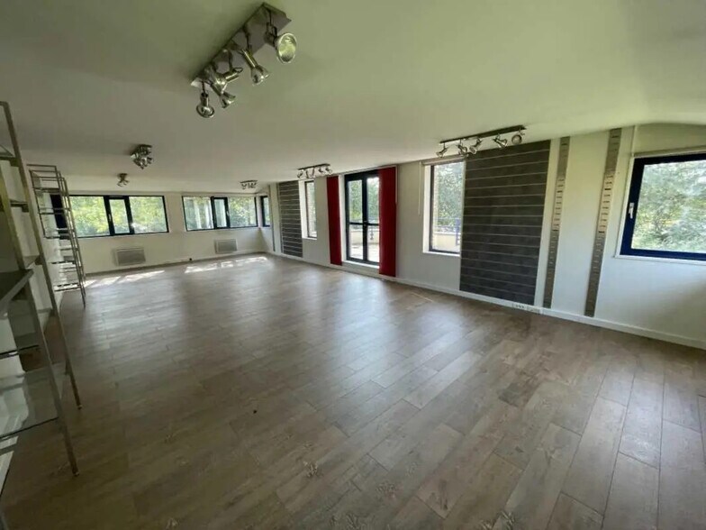 Bureau dans VILLENEUVE-D'ASCQ à vendre - Photo de l’immeuble – Image 2 sur 7