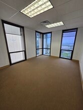 6404 Wilshire Blvd, Los Angeles, CA à louer Photo intérieure– Image 2 sur 3