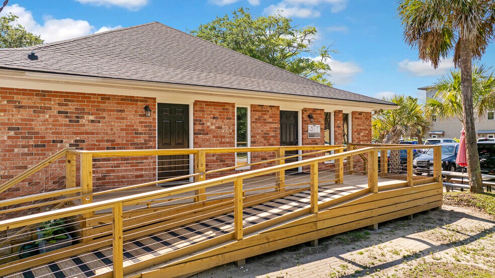924 Tall Pine Rd, Mount Pleasant, SC à vendre - Photo de l’immeuble – Image 1 sur 28