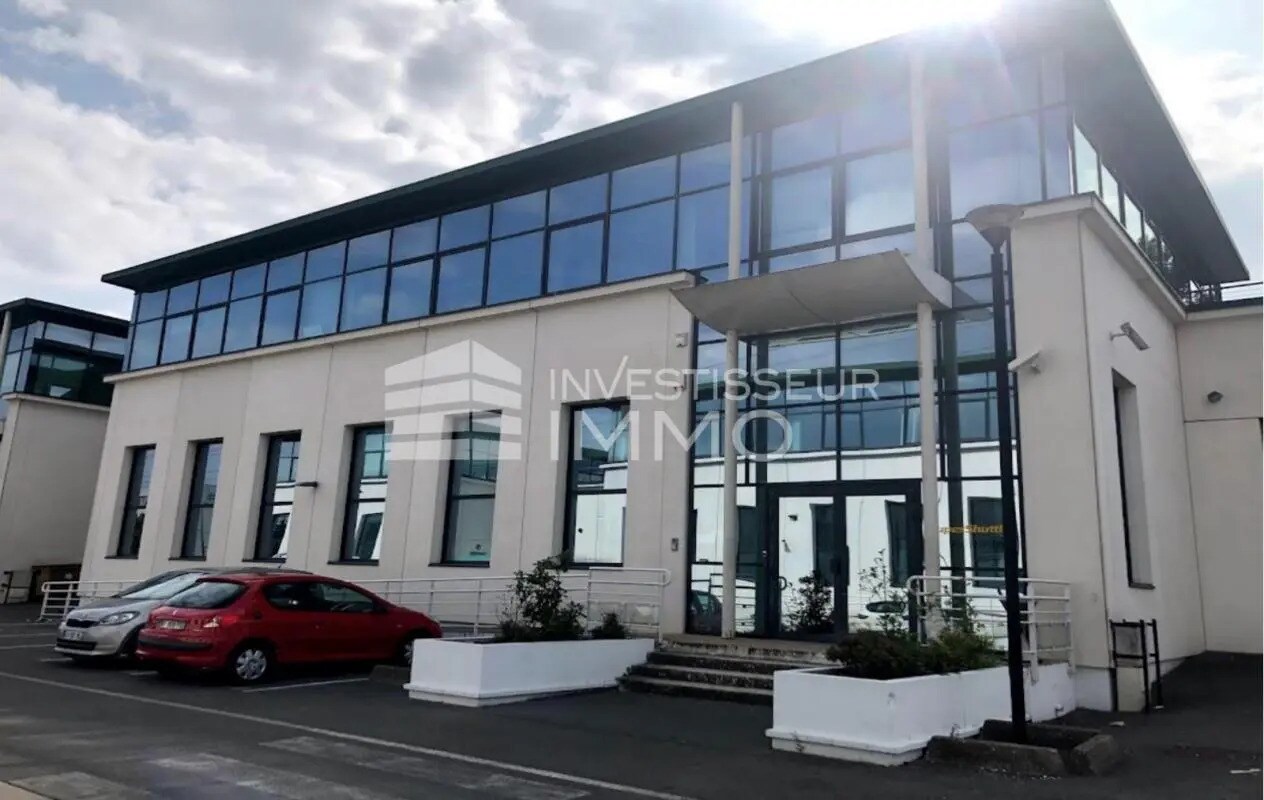 Bureau dans Villeneuve-la-Garenne à louer Photo de l’immeuble– Image 1 sur 6