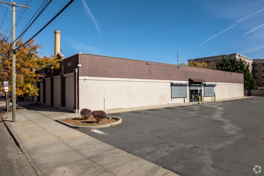 Prospect Street Portfolio portefeuille de 2 biens à vendre sur LoopNet.fr - Photo principale – Image 1 sur 2