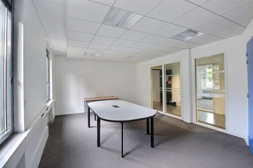Bureau dans Paris à louer - Photo de l’immeuble – Image 2 sur 10