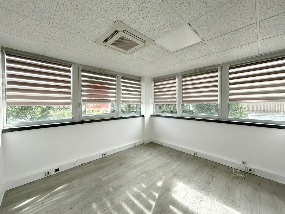 Bureau dans Vandoeuvre-les-Nancy à louer Photo intérieure– Image 1 sur 8