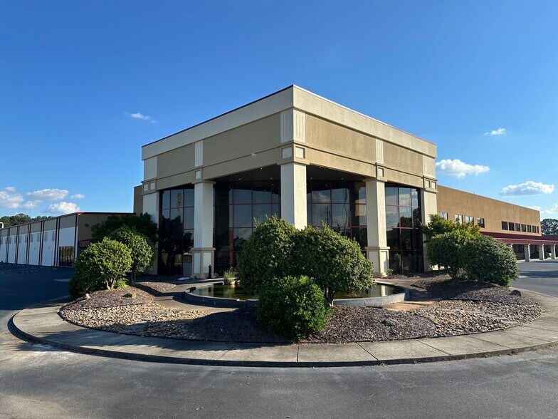 362 Industrial Park Dr, Lawrenceville, GA à louer - Photo de l’immeuble – Image 1 sur 7