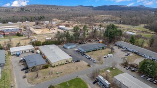 Plus de détails pour 11 Herman Dr, Simsbury, CT - Local d’activités à vendre