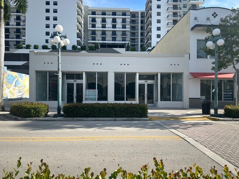 2020 Harrison St, Hollywood, FL à louer - Photo de l’immeuble – Image 2 sur 8