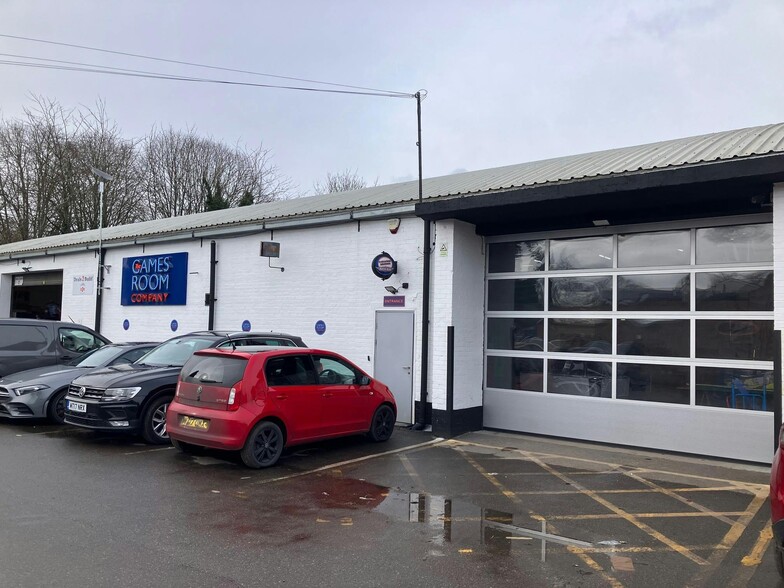 16c Hamm Moor Ln, Addlestone à louer - Photo de l’immeuble – Image 2 sur 7