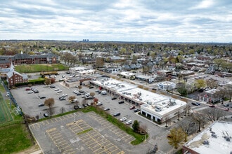 961-1029 Port Washington Blvd, Port Washington, NY - Vue aérienne  vue de carte - Image1