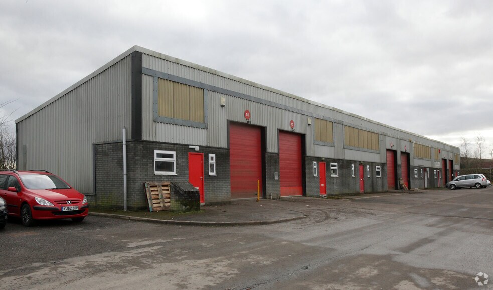 Crown Ave, Tredegar à louer - Photo de l’immeuble – Image 3 sur 4