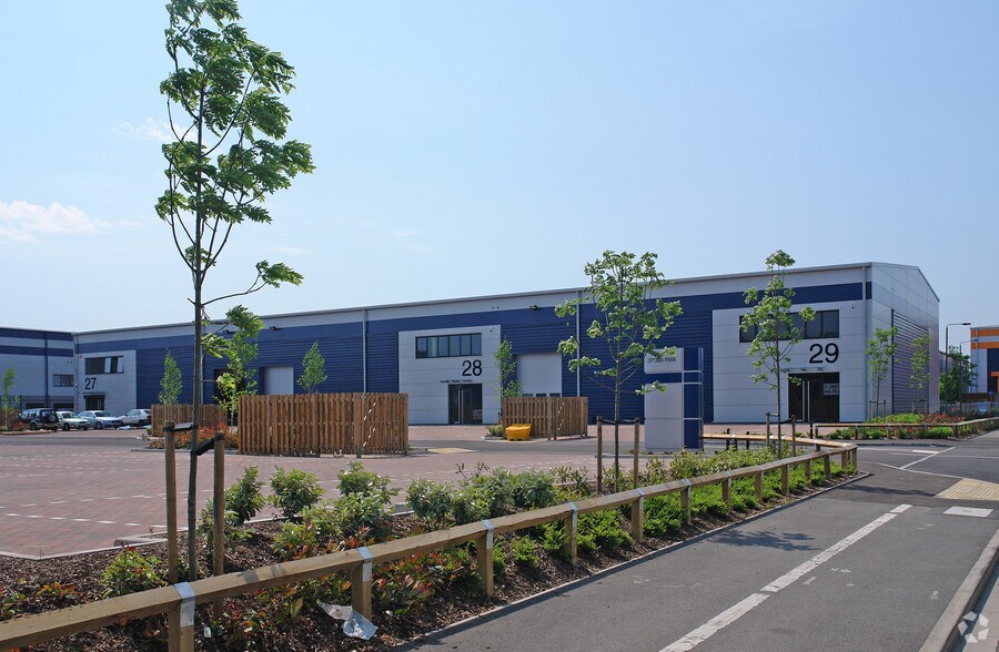 Thomas Rd, Crayford à louer - Photo de l’immeuble – Image 2 sur 4