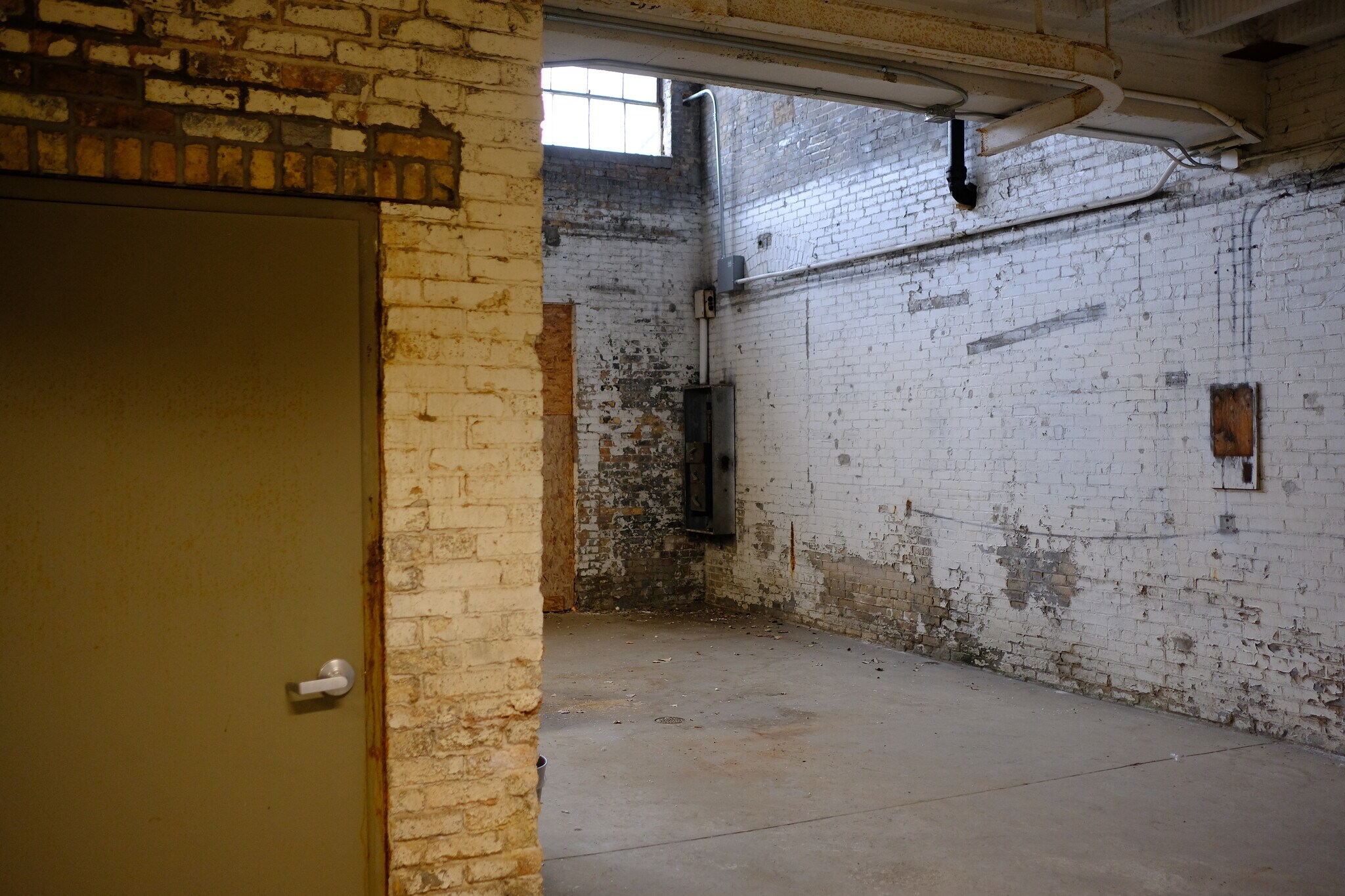 408 W Main St, Benton Harbor, MI à louer Photo intérieure– Image 1 sur 49