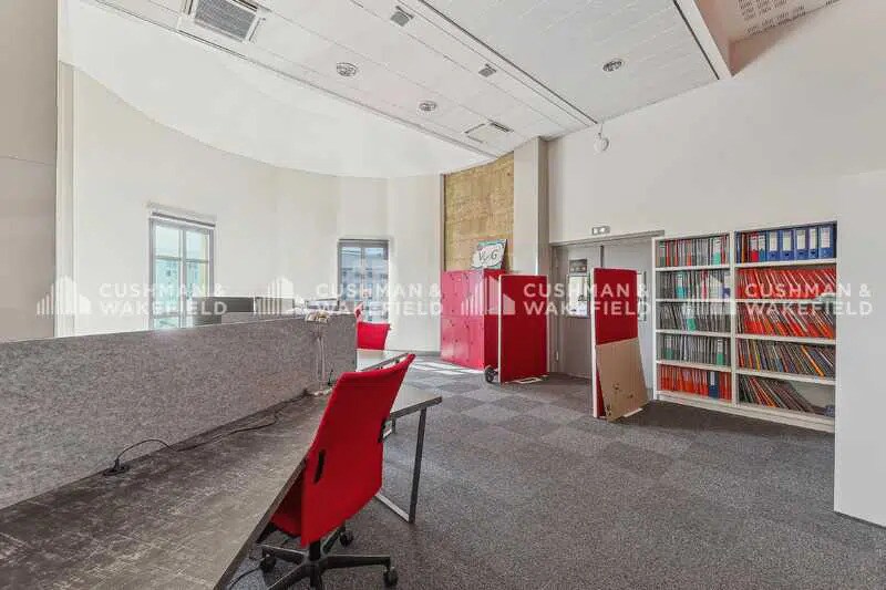 Bureau dans Marseille à louer - Photo de l’immeuble – Image 2 sur 14