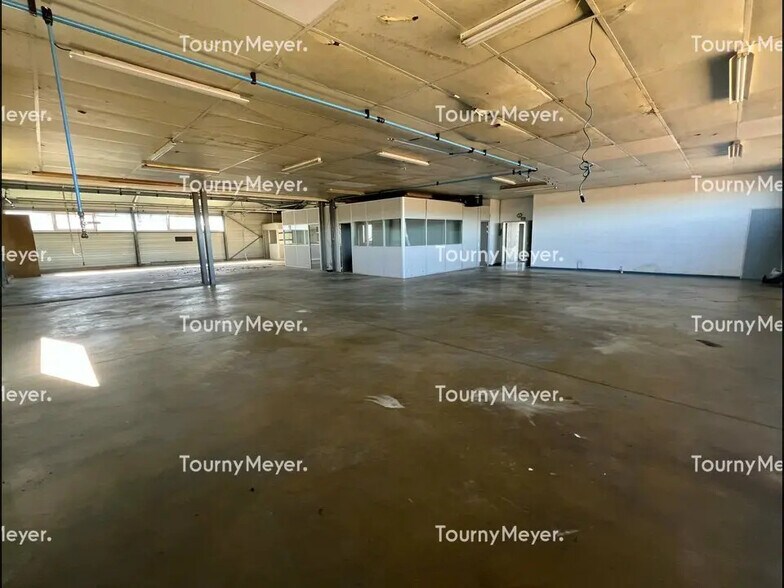 Industriel/Logistique dans Morlaàs à vendre - Photo de l’immeuble – Image 2 sur 5
