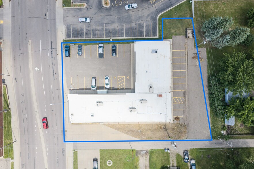 30 25th Ave S, Saint Cloud, MN à vendre - Photo de l’immeuble – Image 3 sur 30