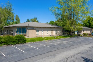 Plus de détails pour 12911 120th Ave NE, Kirkland, WA - Bureau à louer