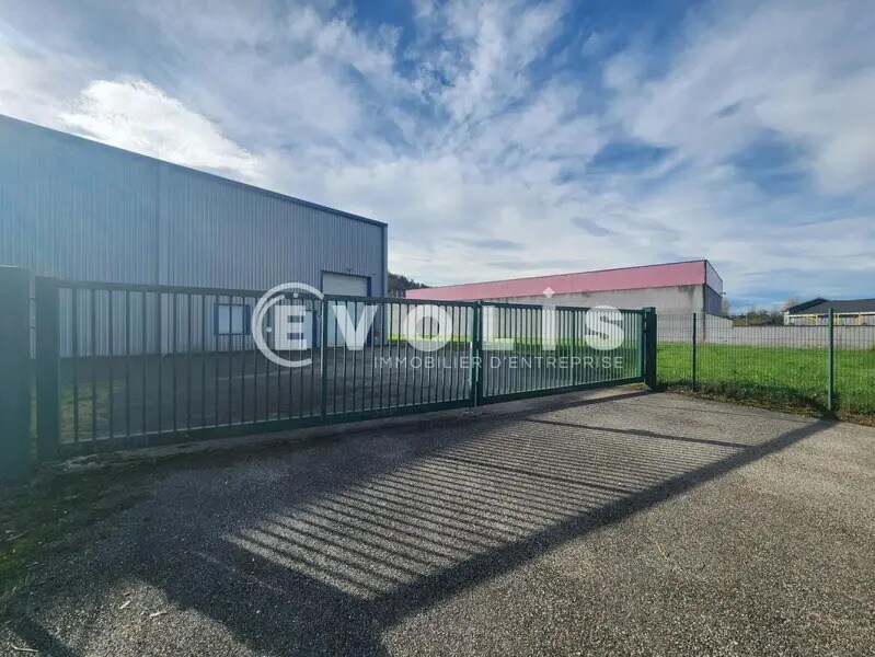 515 Rue Des Entreprises, Saint-Savin à vendre Photo de l’immeuble– Image 1 sur 30