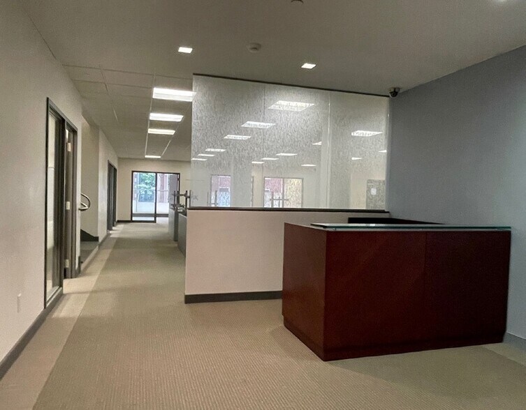 401 E Market St, Charlottesville, VA à louer - Photo intérieure – Image 2 sur 13