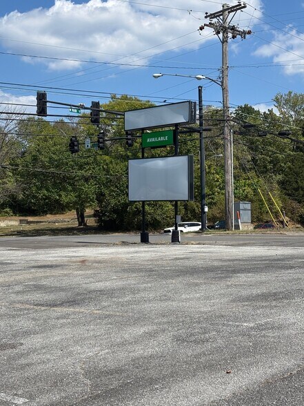 899-911 W Main St, Hendersonville, TN à vendre - Photo de l’immeuble – Image 3 sur 5