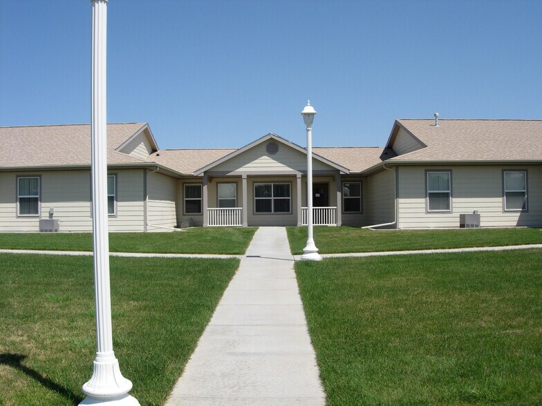 255 E 8th Ave, Akron, CO à vendre - Photo de l’immeuble – Image 1 sur 6