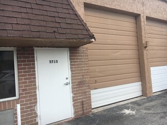 Plus de détails pour 5713-5727 NE 14th Ave, Fort Lauderdale, FL - Local d'activités à louer