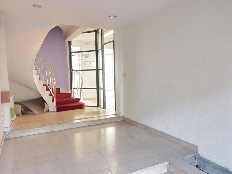 Bureau dans Lille à vendre - Photo de l’immeuble – Image 3 sur 5