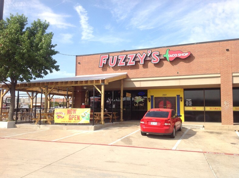 2410-2412 S Interstate 35 E, Denton, TX à louer - Photo de l’immeuble – Image 3 sur 9