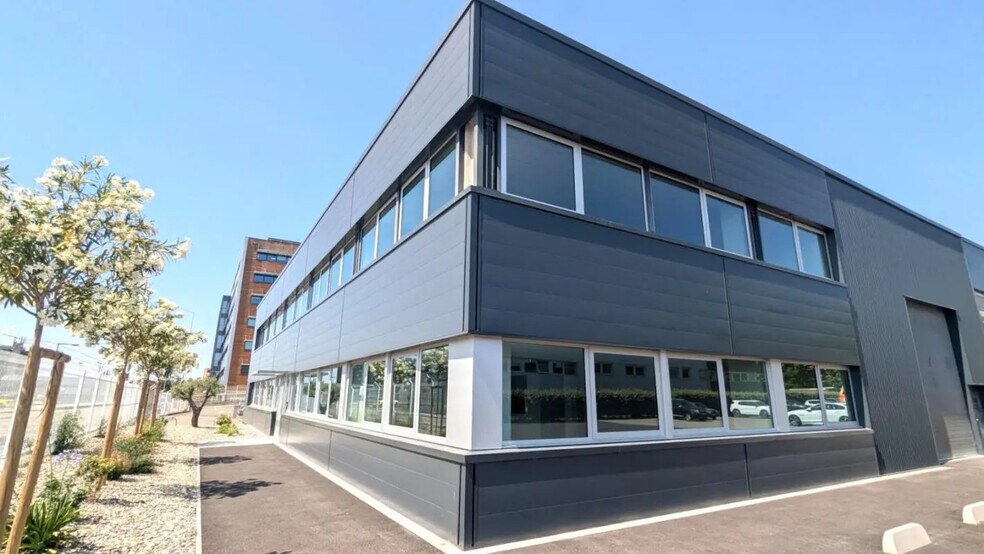 Industriel/Logistique dans Blagnac à louer - Photo de l’immeuble – Image 1 sur 21