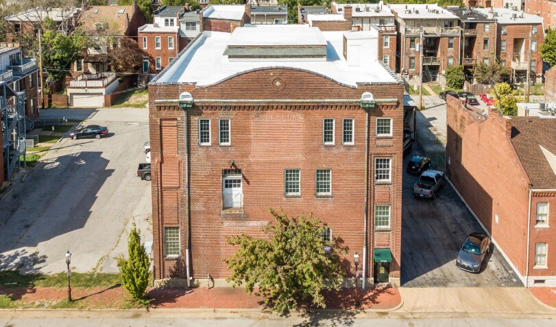 1709 S 11th St, Saint Louis, MO à vendre - Photo de l’immeuble – Image 1 sur 5