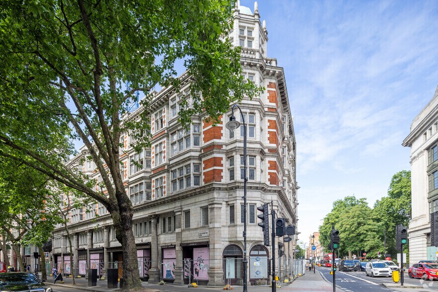 25-35 Southampton Row, Londres à louer - Photo de l’immeuble – Image 2 sur 2