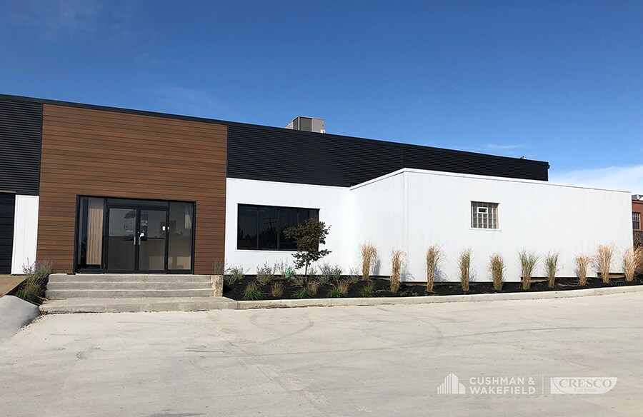 5020-5040 Richmond Rd, Bedford Heights, OH à louer - Photo de l’immeuble – Image 3 sur 5