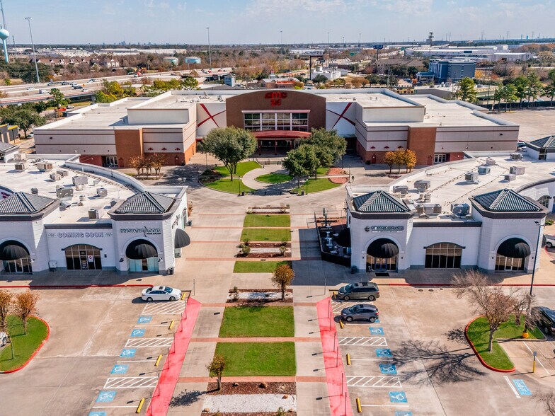 17175-17395 SH 249, Houston, TX à louer - Photo de l’immeuble – Image 2 sur 10