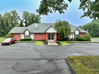 Plus de détails pour 377 S Center St, Windsor Locks, CT - Local commercial à vendre