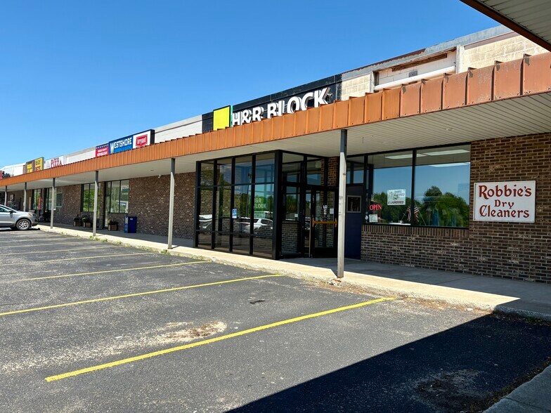 1681 Benzie Hwy, Benzonia, MI à vendre - Photo de l’immeuble – Image 2 sur 21