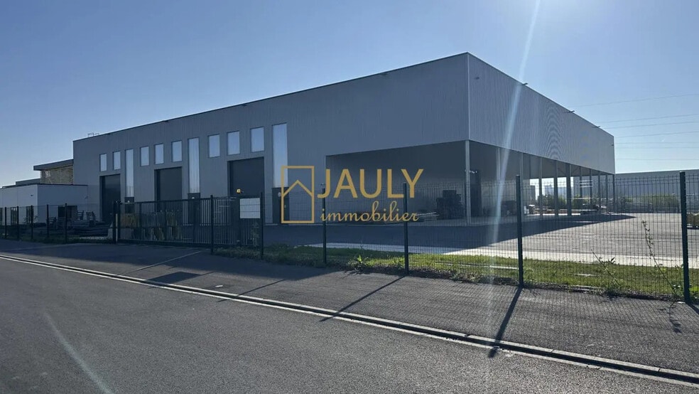Industriel/Logistique dans Mareuil-lès-Meaux à louer - Photo de l’immeuble – Image 2 sur 22