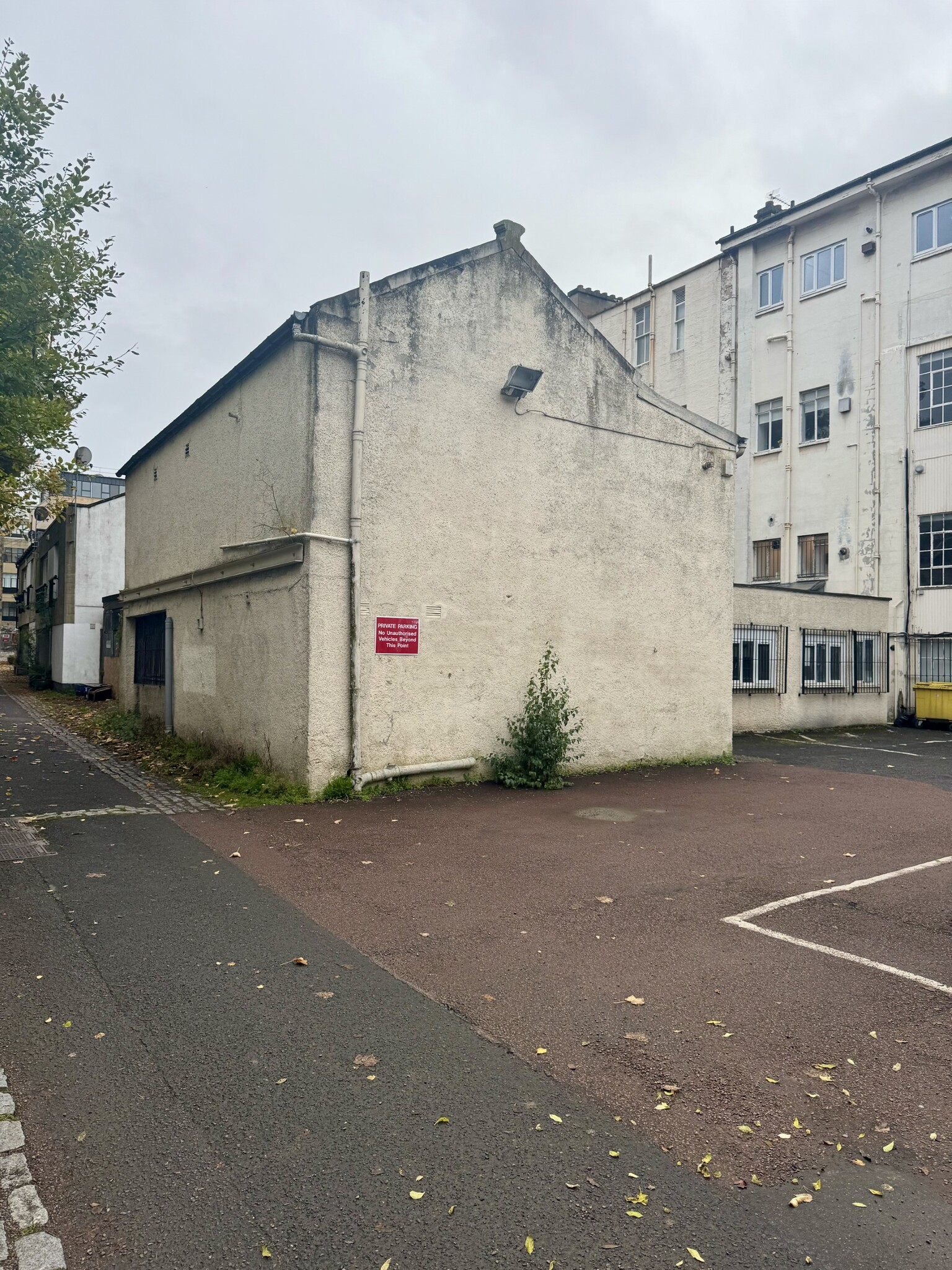 13 Royal Crescent, Glasgow à louer Photo de l’immeuble– Image 1 sur 7