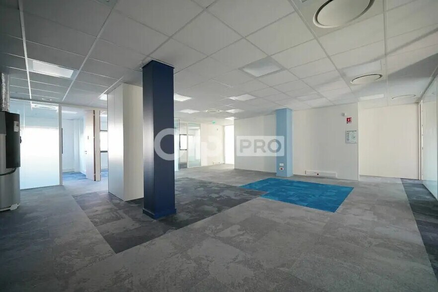 50 Rue Jean Zay, Saint-Priest à louer - Photo de l’immeuble – Image 2 sur 12