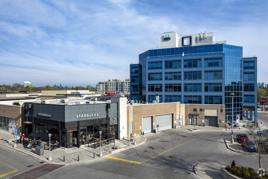 1090 Don Mills Rd, Toronto, ON à louer - Photo de l’immeuble – Image 2 sur 7