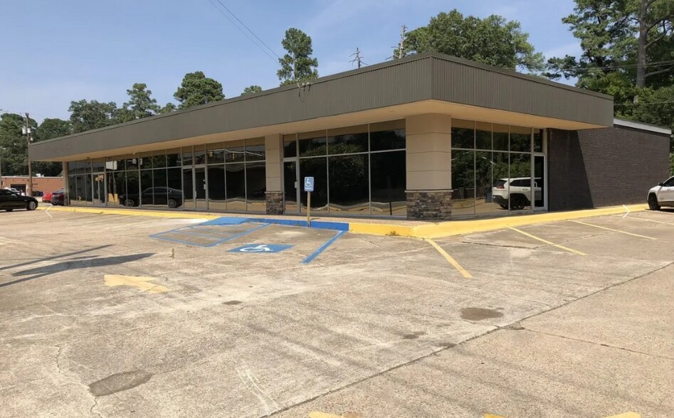 3903-3919 Southern Ave, Shreveport, LA à louer - Photo de l’immeuble – Image 3 sur 15