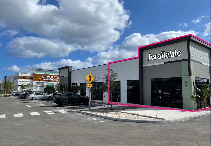 620 E Oakland Park Blvd, Oakland Park, FL à louer - Photo de l’immeuble – Image 2 sur 5