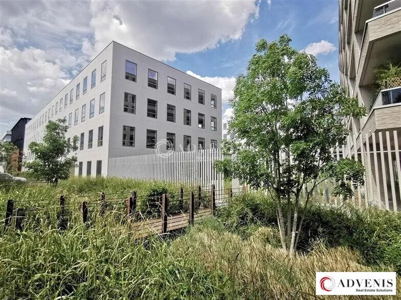 Bureau dans Lille à louer - Photo de l’immeuble – Image 1 sur 8