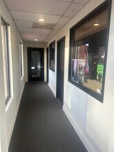 1404 NE 3rd St, Bend, OR à louer Photo intérieure– Image 1 sur 2