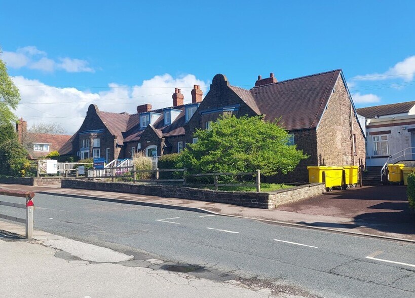 Former Lydney & District Hospital portefeuille de 2 biens à vendre sur LoopNet.fr - Photo principale – Image 2 sur 2
