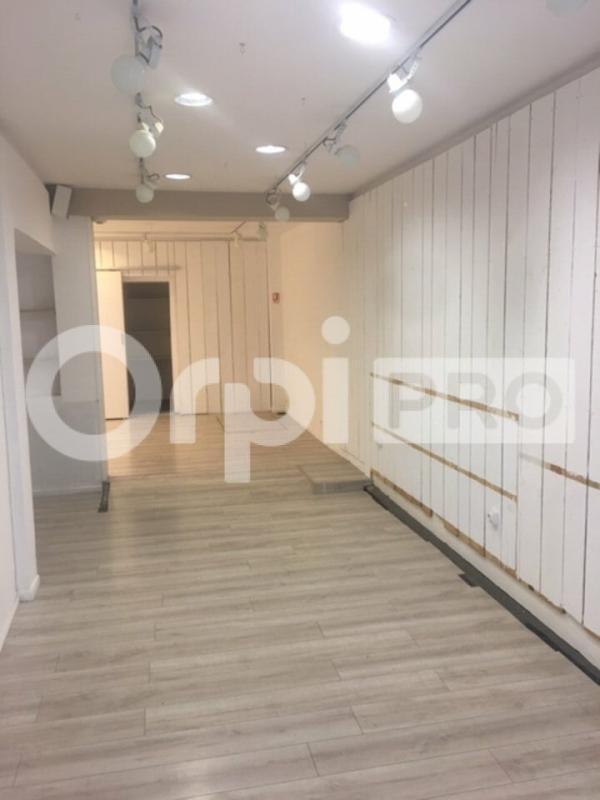 Local commercial dans La Rochelle à louer Photo intérieure– Image 1 sur 2